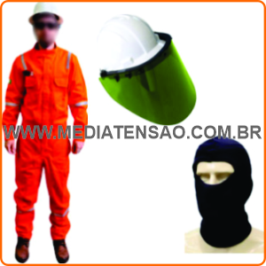 Enxoval completo Risco II composto por: Calça, Camisa, Protetor facial e Balaclava Risco II